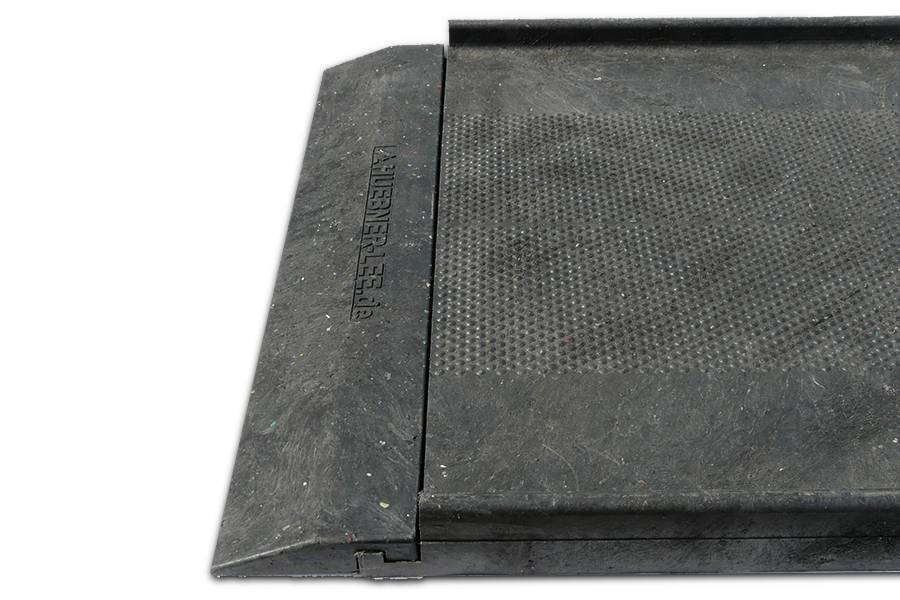 Auffahrkeil CC-Platte oben, 545 x 110 x 25 mm