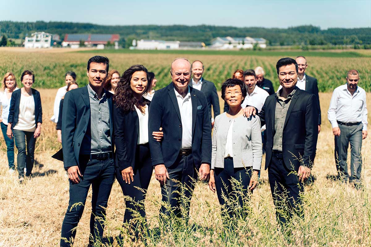 Die+Gesch%C3%A4ftsf%C3%BChrung+der+H%C3%9CBNER-LEE+GmbH+%26+Co.+KG